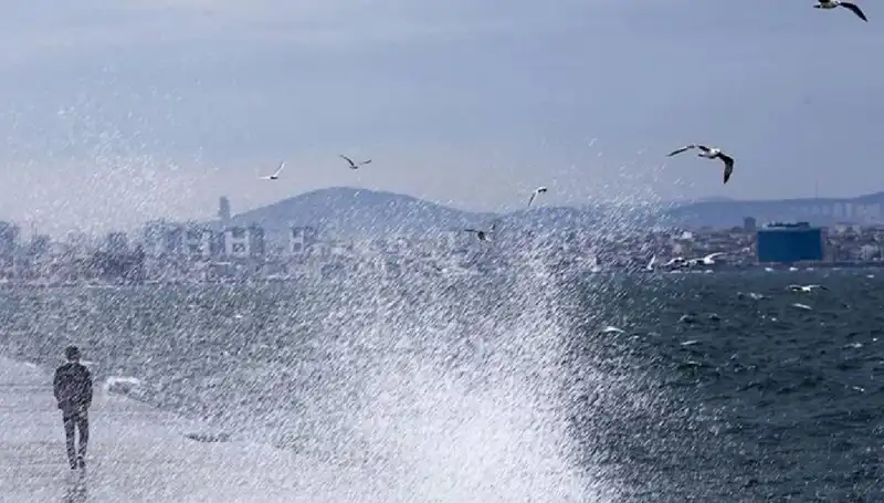 Kuvvetli Rüzgar ve Sağanak Yağışla İlgili Kritik Uyarılar Geldi!