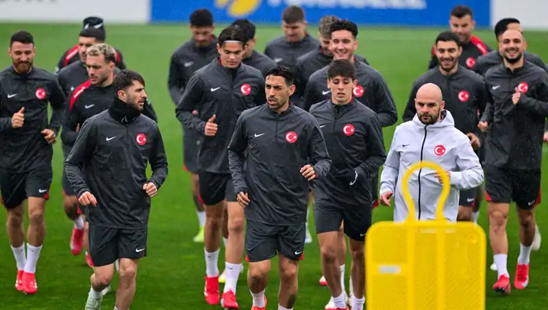 Milli Takım’da Yoğun Mesai: İki Futbolcunun Yokluğu Sorgulanıyor