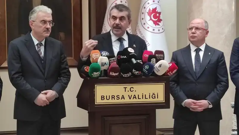 Protesto Katılan Çalışanlara Yaptırım Uyarısı: Bakan Tekin'den Açıklama