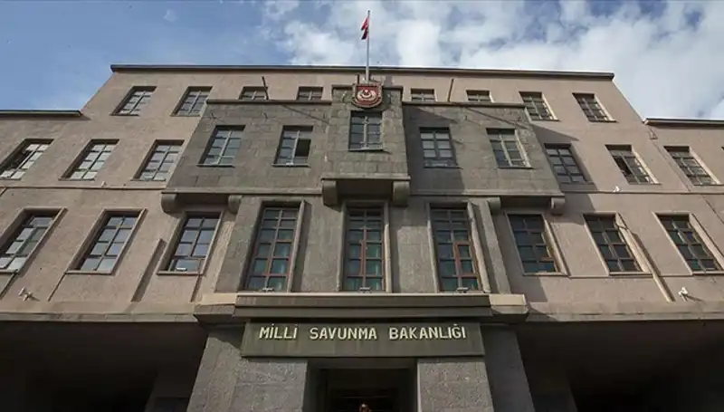 TSK’dan Yunan Askerlerine Sert Tepki: "Bu Davranışlar Görülemez"