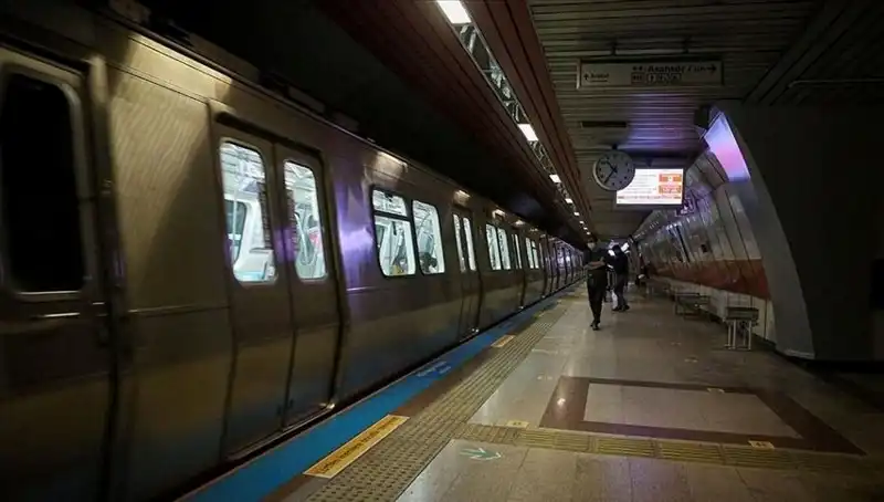 İstanbul Metroları Eylem Yasağında 3. Gün: Hangi Duraklar Kapalı, Yolcular Ne Yapmalı?
